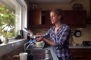 8K views · 179 reactions | This summer, the Canadian choreographer Crystal Pite was selected as choreographer of the year by the prestigious german dance magazine Tanz. In the dance evening Dust to Dust, her beautiful work, Solo Echo, will get its Swedish premiere with GöteborgsOperans Danskompani. Learn more about the piece and Crystal here: https://en.opera.se/forestallningar/dust-to-dust-2018-2019/ | GöteborgsOperans Danskompani | Facebook