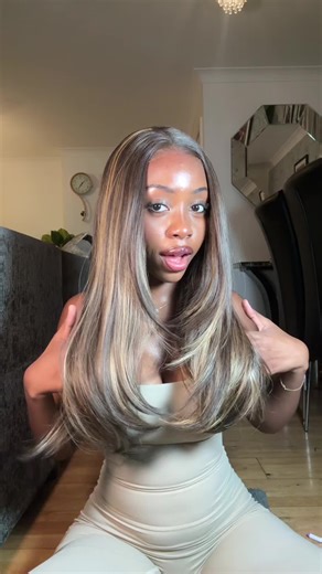 Glueless Synthetic Layered Cut Lace Front Wig Review