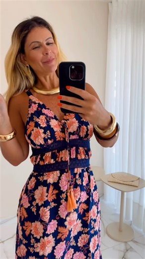 TUÊ Brasil on Instagram: "Vestido May R$139,90 🌸 🛒 Compre agora no site www.tuebrasil.com.br ou pelo WhatsApp com nossas vendedoras. 📲 Vendedora Rayssa 48 99808-6204 📲 Vendedora Maya 48 99205-5005 📲Vendedora Laura 48 99219-5435 Acompanhe nossos stories 🫶🏻 Novidades todos os dias 🛍 Enviamos para todo Brasil ✈️ 📍Loja Física Rua Justino Adalberto Leal, 163 - Centro - Biguaçu - SC ⏰Segunda-feira a sexta-feira 9h às 19h Sábado 9h