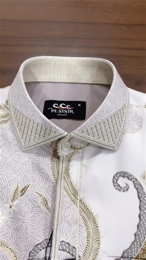 Batik Motif Paisley Elegance - Premium Mens Batik Outfit