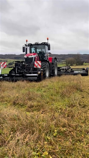Müthing | Heute durften wir den 300. MU-PRO/F 860 Vario übergeben. Vielen Dank an das Lohnunternehmen @kp.schwarzagrarservice für das Vertrauen. Viel... | Instagram