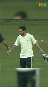 GOATed Moment 🐐 | Messi Gifts Jersey to Sunil Chhetri 🇦🇷🤝🇮🇳