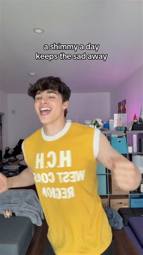 Pierre Amaury Crespeau on Instagram: "Happy because I’m doing apartment hunting today! 🤩"