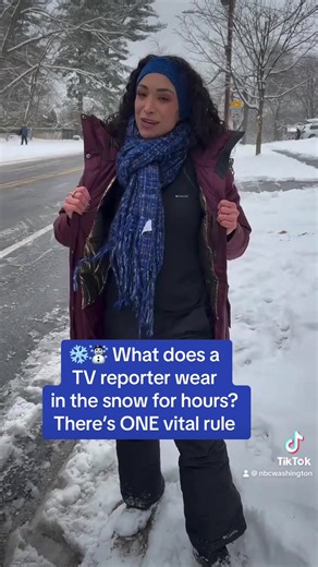 22K views · 257 reactions | ️⛄泥 What does a TV reporter wear when reporting outside in the snow for hours? News4's Juliana Valencia shows us! | NBC Washington | Facebook