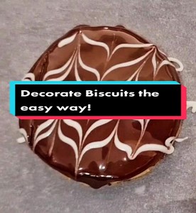 Easy Biscuit Decorating with Chocolate | Tips and Tricks