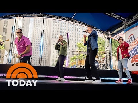 Watch Big Time Rush answer 8 Questions Before 8 AM