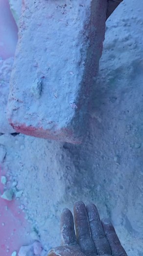 55K views · 1.6K reactions | A soft + Dusty Powder Crushed #funfunletsgo #asmr #gymchalk #oddlysatisfying #slab #explore #pink #gritty #powdery #powder #dusty #love #wednesday #fyp | Funfunletsgo | Facebook