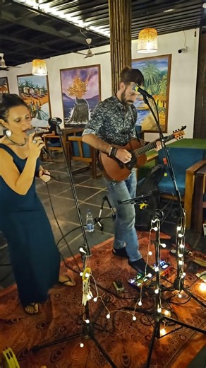 Diamonds (Live Loop Cover) - Live highlight