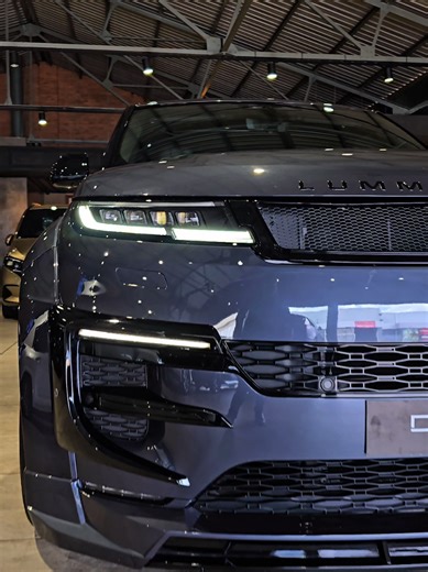 2024 Range Rover Sport 3.0d Dynamic SE: A Street Domination