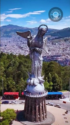What Makes Ecuador the Center of the World? 🇪🇨