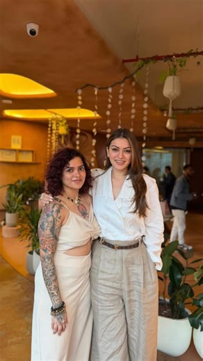 Brow Masters | Microblading & Lip Permanent Makeup by Ashmeey on Instagram: "Breaking news: @ihansika officially retires from filling brows twice a day! 😂 “Hansika walked in like: ‘If this hurts, I’m running.’ Us after Machine Hair-Strokes: ‘Still here?’ 😌 Pain? Minimal. Brows? Maximum fabulous. Time saved from filling brows at night? INFINITE. ♾️ Celebs choose Brow Master for a reason. 😉 #microblading #permanentmakeup #microbladinghyderabad #permanentmakeuphyderabad #microbladingbangalore #p