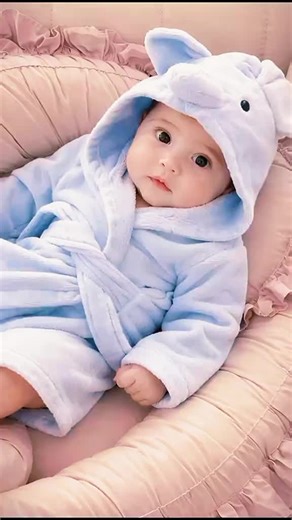 Adorable Baby Expressions: A Heartwarming Moment