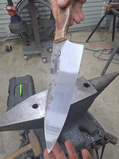 Really happy with how this brute de forge 80crv2 chef came out! 8