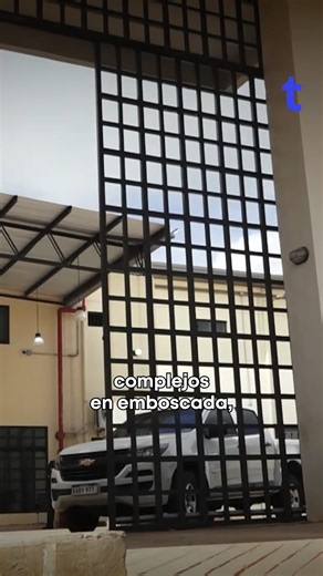 Trece on Instagram: "🏛️ CIERRE DEL BUEN PASTOR 📆 Entre los hechos que marcaron el 2025, se concretó el cierre del Correccional de Mujeres “Casa del Buen Pastor”, una de las instituciones más emblemáticas del sistema penitenciario en Asunción. 📌 Con una historia que se remonta a las primeras décadas del siglo XX, el lugar terminó funcionando como cárcel y arrastró durante años hacinamiento y condiciones denunciadas como inhumanas, pese a haber sido pensado para albergar a unas 200 reclusas. 👉