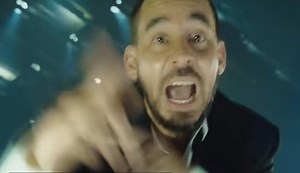 Musikvideo „Two Faced“ von Linkin Park