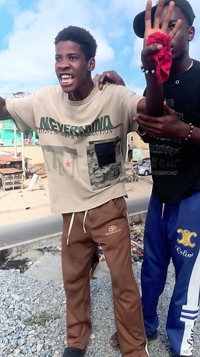 Respect😱💯 #fyp #foryoupage❤️❤️ #trend #viral #yungsimon #tik_tok #respect #nigeriatiktok🇳🇬🇳🇬🇳🇬 #nigeria