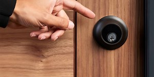 Simple Digital Door Lock - Electronic Bluetooth Lock | Level