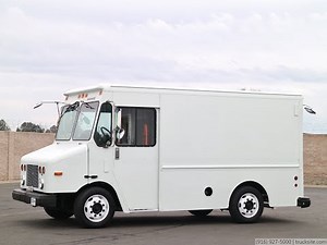 2002 Freightliner MT45 Grumman 12' Dry Step Van For Sale