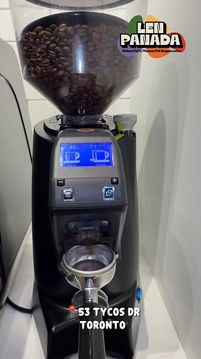 Did you know at Lenpanada we have the best Colombian Coffee from our friends at @maderascafe ? . Hand‑picked and roasted in small‑batches 😮‍💨☕️ . The beans are hand-harvested on Pombo’s family farm and roasted in 25–30 kg batches in Cartagena to ensure freshness and consistency! . Come and try it for yourself 🙌🏼🔥 . #torontofood #coffee | Lenpanada