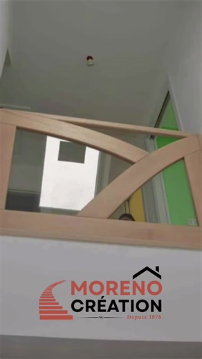 réalisations en escalier à limon central, un style moderne, épuré et solide. Chaque escalier est fabriqué dans notre atelier à Chèvreville avec la précision de notre CNC 5 axes et le savoir-faire de notre entreprise familiale depuis 1976. Que ce soit en hévéa, en mixte bois & inox, tout est fait sur mesure pour s’adapter parfaitement à votre intérieur. #Escalier #LimonCentral #EscalierDesign #EscalierSurMesure #MorenoCreation