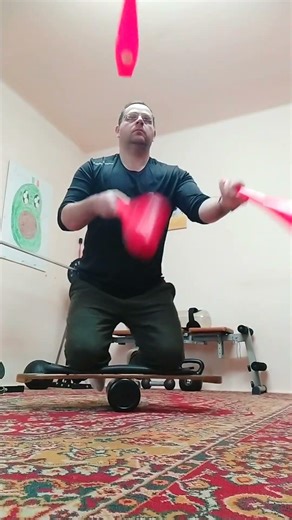 #juggling #trickboard #coordination