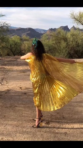 Ona ❤️ on Instagram: "Walking into the New Year like 🎉"