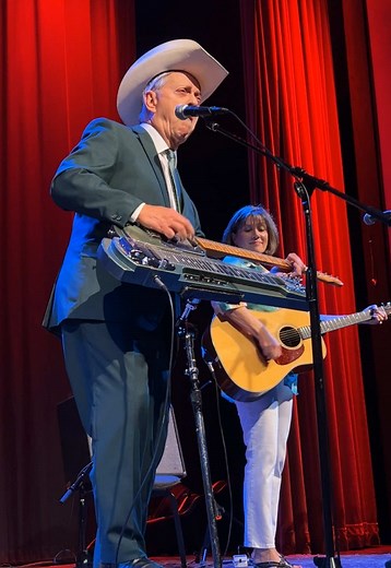 Discover Junior Brown: The Guit-Steel Innovator