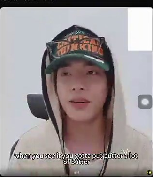 op asking him to put on his glasses while he’s in the middle of yapping about steak and him actually doing it, then continuing to yap 😭 this whole clip is taking me out