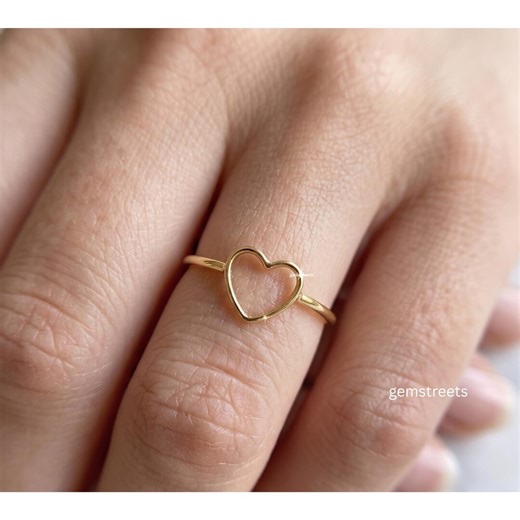 Thin Gold Heart Ring / Lightweight Stackable Ring / 14k Minimalist Love Jewelry - Etsy