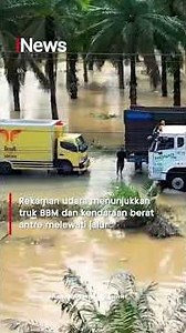 Truk Terjang Banjir Aceh Tamiang untuk Kirimkan Pasokan BBM