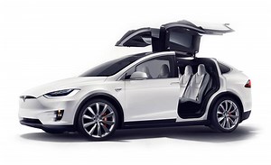 Model X Owner Suing Tesla After Falcon Doors Allegedly Fail To Open In Fiery Crash