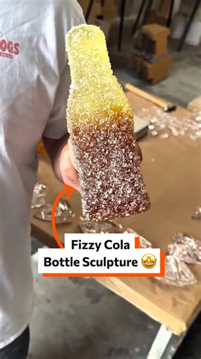 Fizzy cola bottle sculpture 🤩 | Twisted