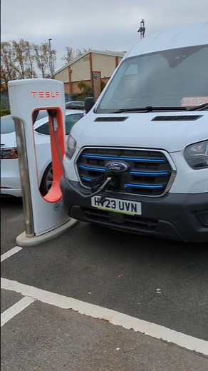 Charging a Ford e-Transit on a Tesla Supercharger