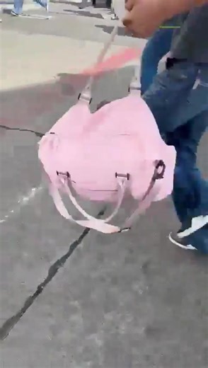 Alert! Security breach at Guadalajara International Airport of Mexico after a group of gunmen carried out an attack in the surrounding area, causing moments of panic among employees and passengers. #security #airport | FL360aero