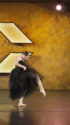 Absolutely beautiful #dancedifferent
