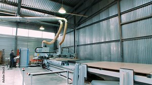 Industrial CNC machine for cutting plywood and chipboard