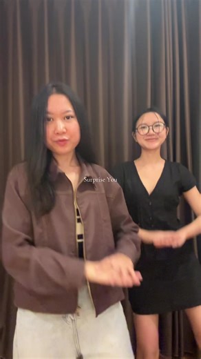 V day မှာရည်းစားမရှိတဲ့သူတွေ ကမယ် 😝❤️ ဒါနဲ့ Jacket အညိုလေး ပရီအော်ဒါ ရတယ်နော် သဲတို့ရေ @Mary #surpriseyou #localbrand #myanmar