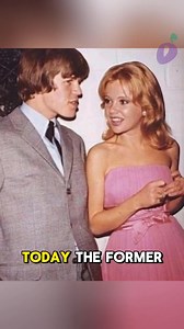 He was the Justin Bieber of his time and the girls couldn’t get enough of him. With his thick head of hair and boyish good looks, he charmed an entire world – but the fame came at a high price. Today, the former teen idol is 77. Hold your breath and take a look at how this iconic singer looks today… Check the first comment 🔎 See less See less | BizMike