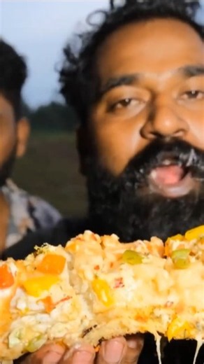 We cooked worlds biggest pizza | ലോകത്തിലെ ഏറ്റവും വലിയ പിസ്സ ഉണ്ടാക്കിയാലോ | M4 Tech |