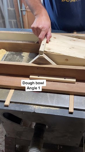 Dough bowl, rustic bowl, Cutting the inside on the table saw #fyp #diy #tablesaw #bowl #jig #rustic #doughbowl #portercable #HuluChippendalesDance #BeTheReasonVisa