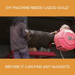 This gold machine could make them rich, but it needs a water supply first. That might not be so easy in an area where water is referred to as ‘Liquid Gold’. #AussieGoldHunters | Aussie Gold & Opal Hunters