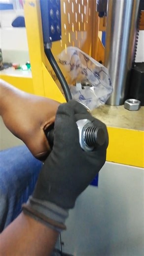 STUCK M36 NUT AFTER PROOF LOAD TEST IN MECHANICAL TESTING LABORATORY USING TENSILE MACHINE