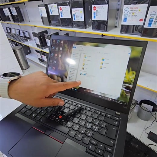 🚫الزيرووو عندنا وبسسس 🚫 بالفيديو علي الطبيعة وهنتحاسب بالخربووش 🤝 ✅المعالج: Intel Core i5-8265U (الجيل الثامن – رباعي النواة) ✅الرام: 8 جيجا DDR4 ✅التخزين: 256 جيجا SSD NVMe لسرعة فائقة ✅الشاشة: 14 بوصة تاتش FHD (1920×1080) مضادة للتوهج ✅كارت الشاشة: Intel UHD Graphics 620 ✅النظام: Windows 10 Pro / Windows 11 Pro ✅ واي فاي وبلوتوث ✅ كاميرا hd ‎📞 للتواصل والاستفسار: ‎🔹 واتساب /01555926405 | Ramadan Company