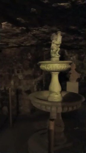 LABIRINTO SOTTERRANEO BUDAPEST UNGHERIA UNDERGROUND LABYRINTH HUNGARY