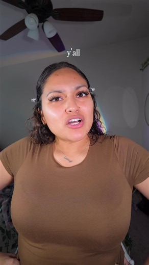 since a lot of yall don’t know me now you get to know me🙊 this video was so fun to make and edit #gettoknowme #grwm #lightmakeup #yapping #introducingmyself