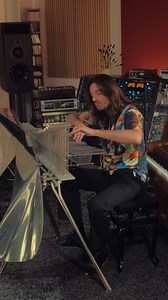 Piano, Theremin & Cristal Baschet 📻 My new EP « Extended Play » is out on 28.09 Vinyls & Tickets on https://www.mezerg.fr 27.09 Paris, La Maroquinerie /SOLDOUT 30.09 Montpellier, Parvis de la Colombière 07.10 Toulouse, Halle des Machines /LAST TICKETS 11.10 Lille, Gare St Sauveur, avec CityGo /GRATUIT 15.10 Bruxelles, Festival des Libertés /LAST TICKETS 18.10 Amsterdam, Paradiso /LAST TICKETS 04.11 Cholet, Les Z’eclectiques 10.11 Le Mans, BeBop Festival 11.11 Angoulême, Bisous Festival | Mezerg