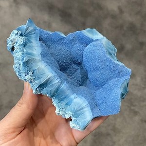 Shattuckite has got to be one of my favorite copper-secondary minerals! This Tantara mine, DR Congo piece has fantastic botryoidal crystal formation, and it’s here at @agta_gems through Feb 9! DM for pricing or email info@iRocks.com | The Arkenstone Gallery of Fine Minerals