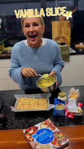 The WORLD’s Easiest VANILLA SLICE🌟🌟🌟🌟#4ingredients #easyrecipes #vanillaslice #cookbooks #bestsellers #homemade #shoponline #shopnow | 4 Ingredients