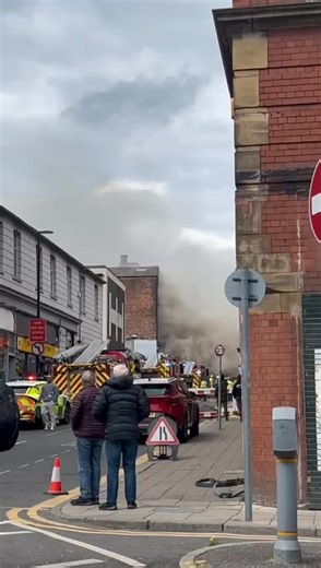 657K views · 861 reactions | Firefighters are currently tackling a fire at a disused building on Barbauld Steet in the town centre. Police, fire and ambulance crews are at the scene. For live updates, visit our website here: https://trib.al/8KClV2c | Warrington Guardian | Facebook