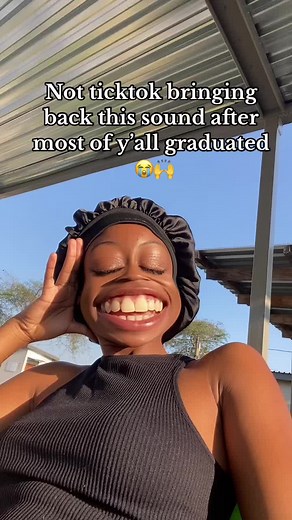 Hilarious Graduation Sound: Reliving Memories and Celebrating Achievements